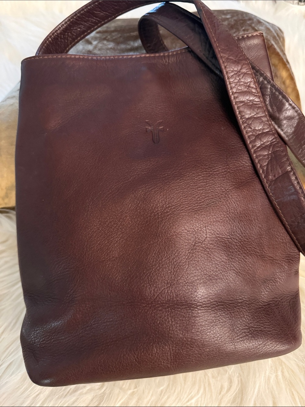 Frye Genuine Leather Shoulder Bag in Dark Brown. NWT🔥